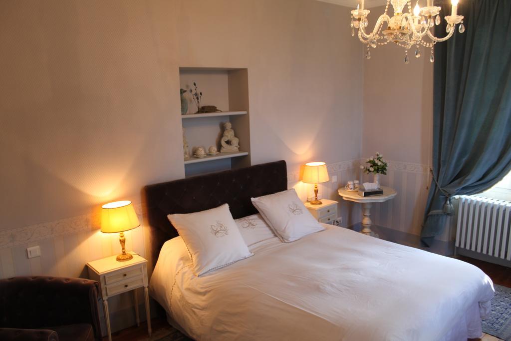 Manoir Des Chanterelles Bed & Breakfast Meauzac